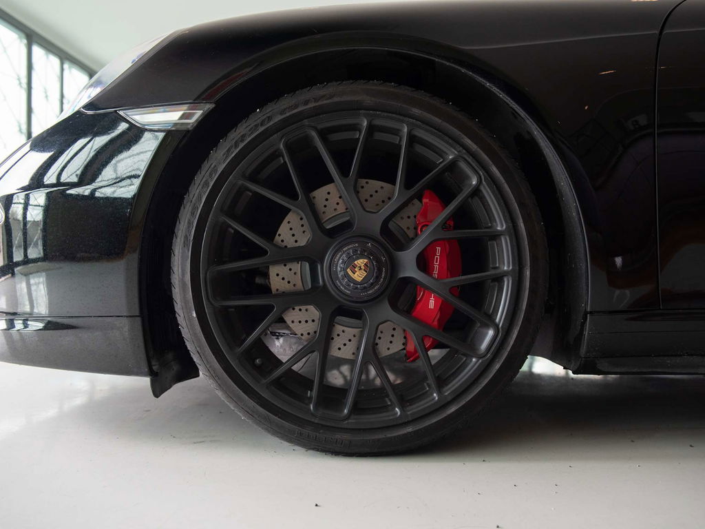 Porsche 991 Carrera GTS