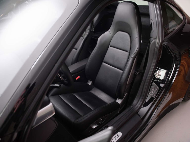 Porsche 991 Carrera GTS