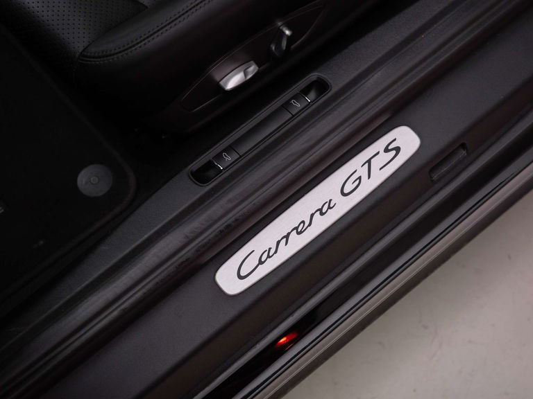 Porsche 991 Carrera GTS