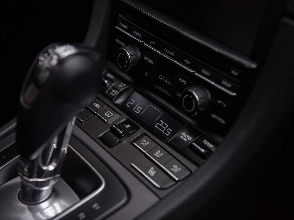 Porsche 991 Carrera GTS