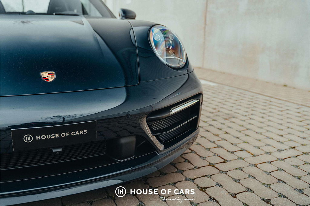 Porsche 992 Belgian Legend Edition