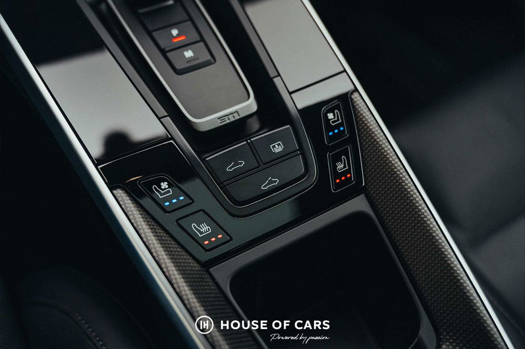 Porsche 992 Belgian Legend Edition