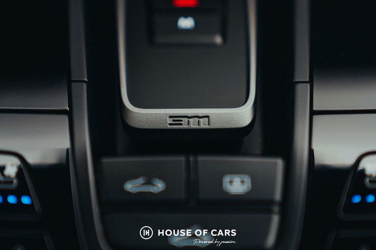 Porsche 992 Belgian Legend Edition