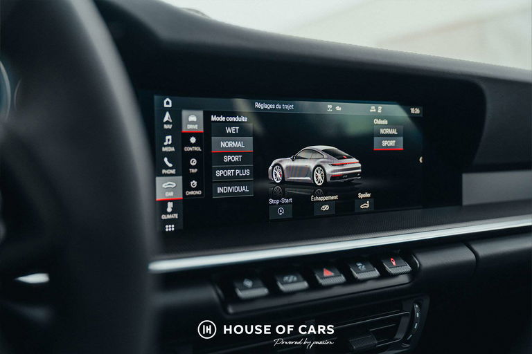 Porsche 992 Belgian Legend Edition