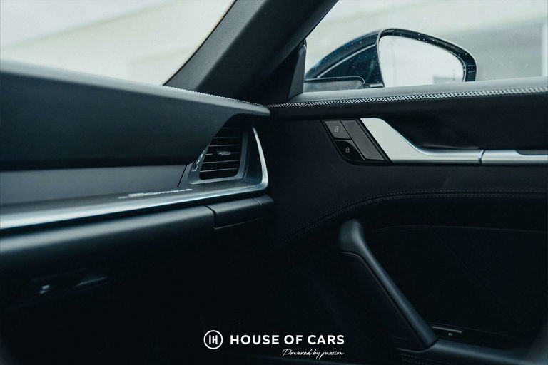 Porsche 992 Belgian Legend Edition