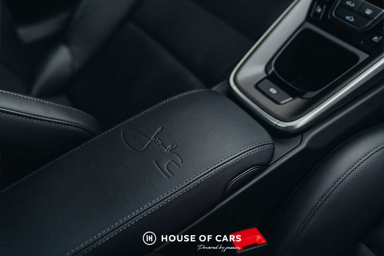 Porsche 992 Belgian Legend Edition