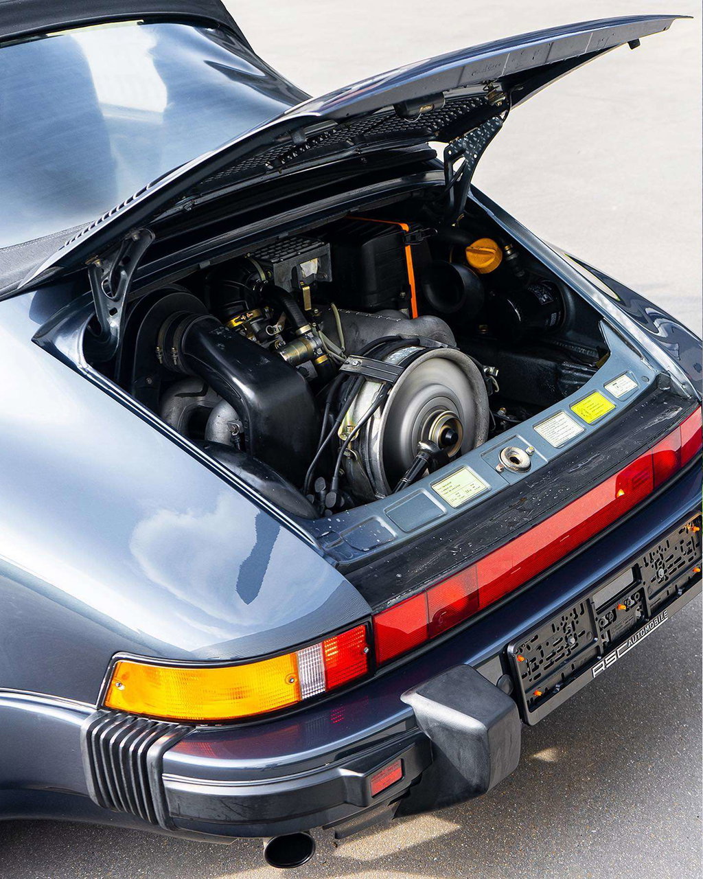 Porsche 911 Carrera 3.2 WTL