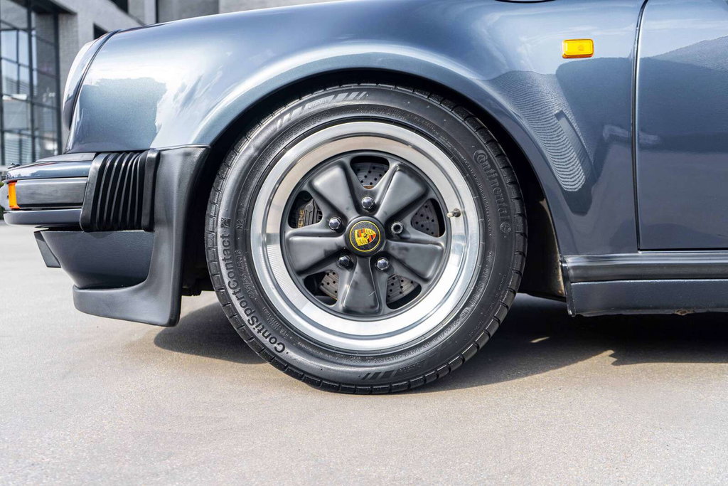 Porsche 911 Carrera 3.2 WTL