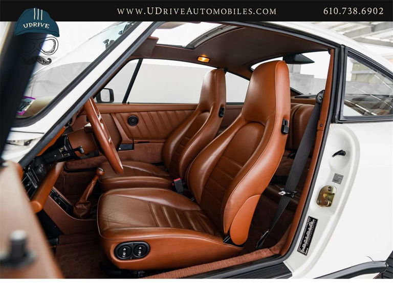 Porsche 911 Carrera 3.2 (US)