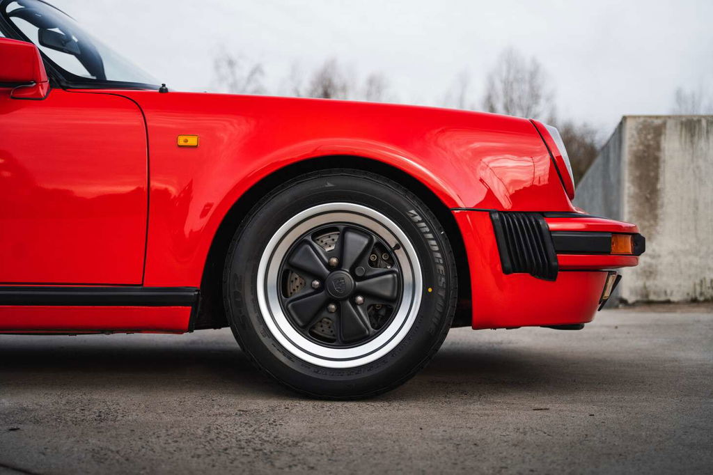 Porsche 911 Carrera 3.2 Speedster