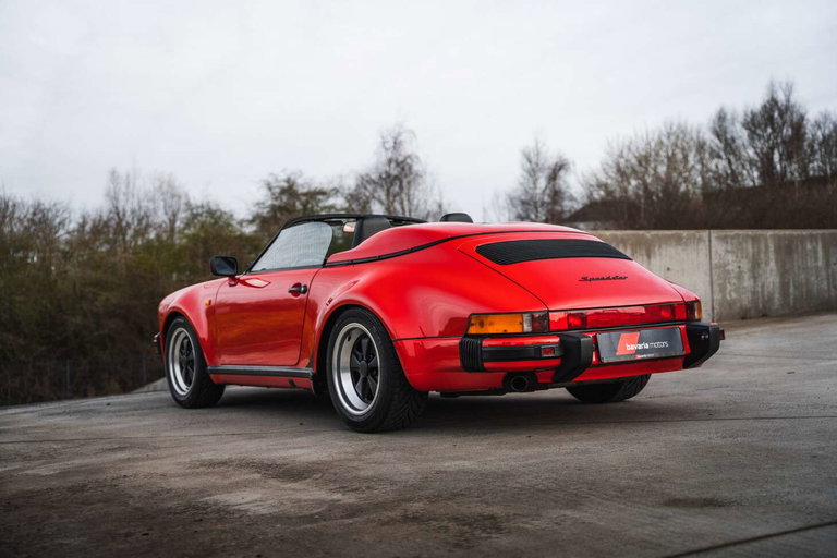 Porsche 911 Carrera 3.2 Speedster