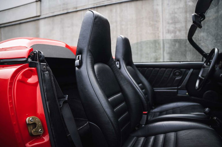 Porsche 911 Carrera 3.2 Speedster