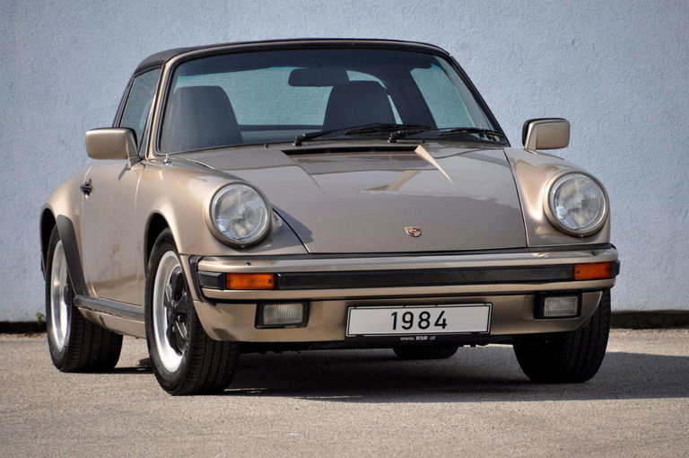 Porsche 911 Carrera 3.2