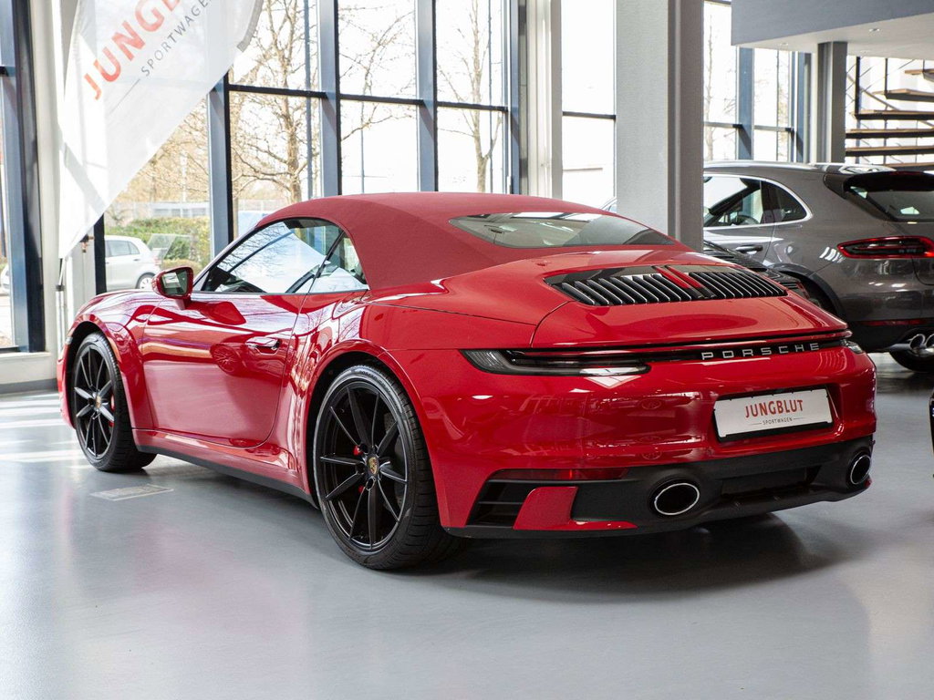 Porsche 992 Carrera 4S