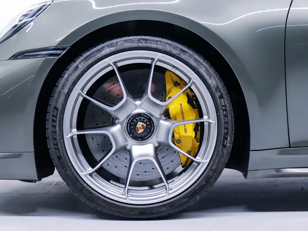 Porsche 992 Turbo S