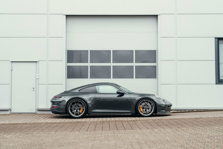 Porsche 992 GT3 Touring