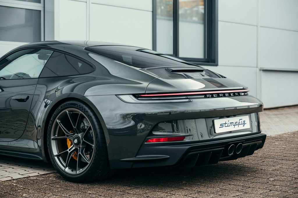 Porsche 992 GT3 Touring