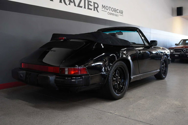 Porsche 911 Carrera 3.2 (US)