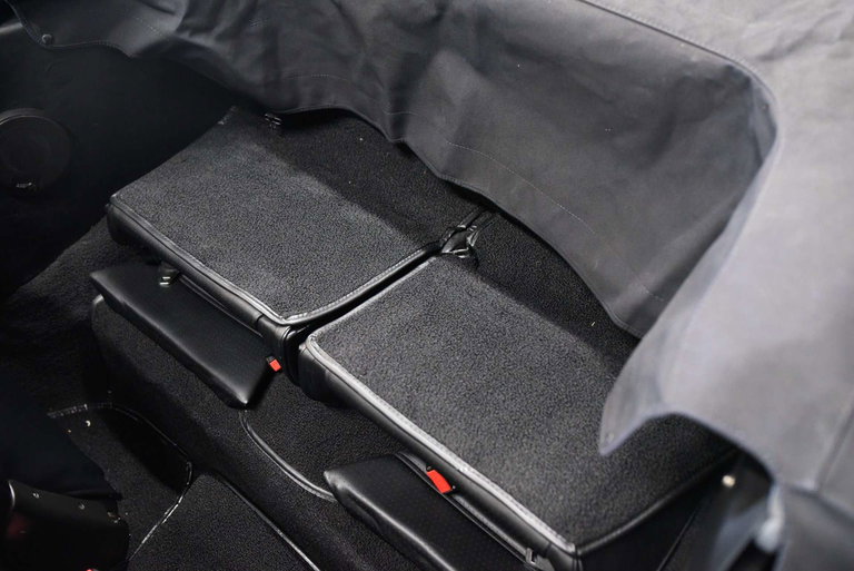 Porsche 911 Carrera 3.2 (US)