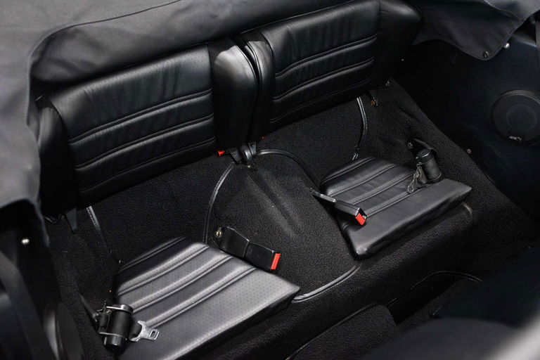 Porsche 911 Carrera 3.2 (US)