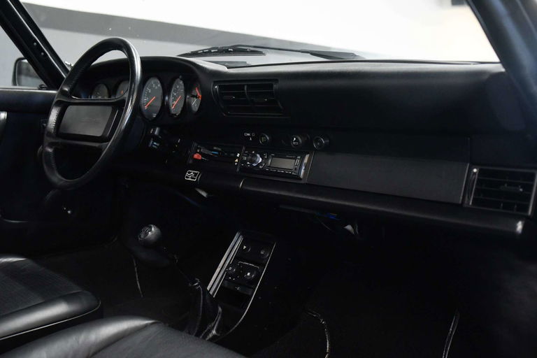 Porsche 911 Carrera 3.2 (US)