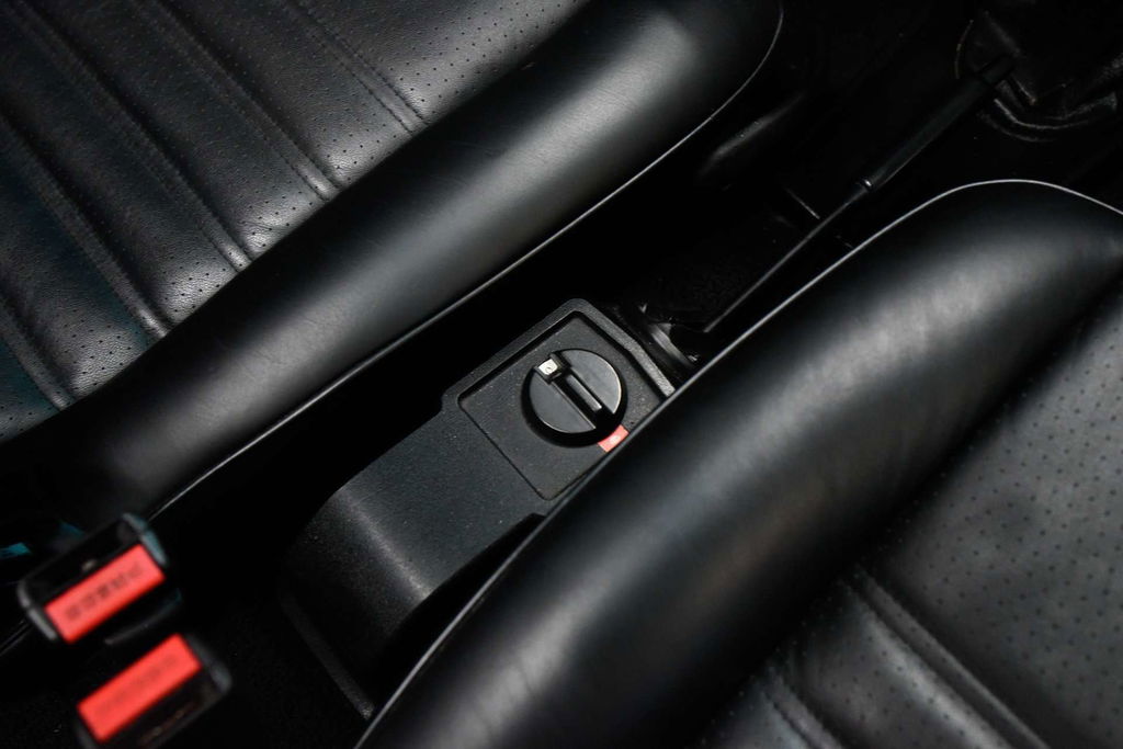 Porsche 911 Carrera 3.2 (US)