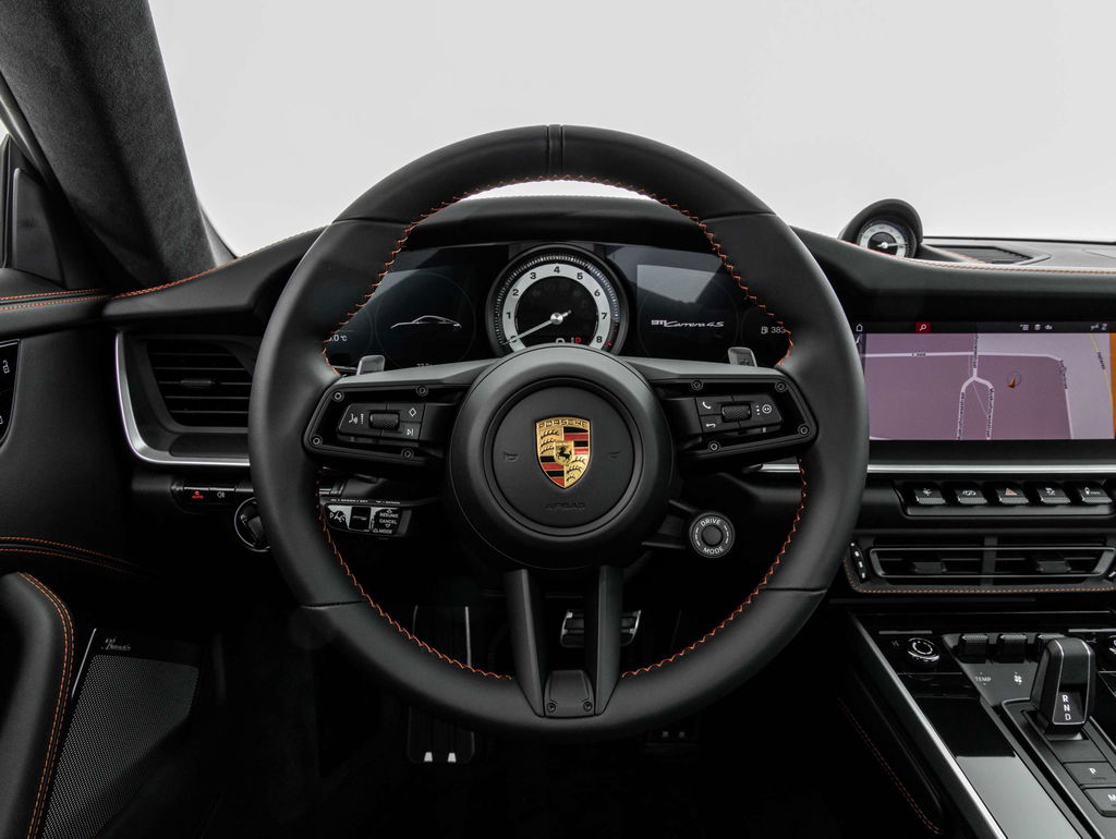 Porsche 992 Carrera 4S