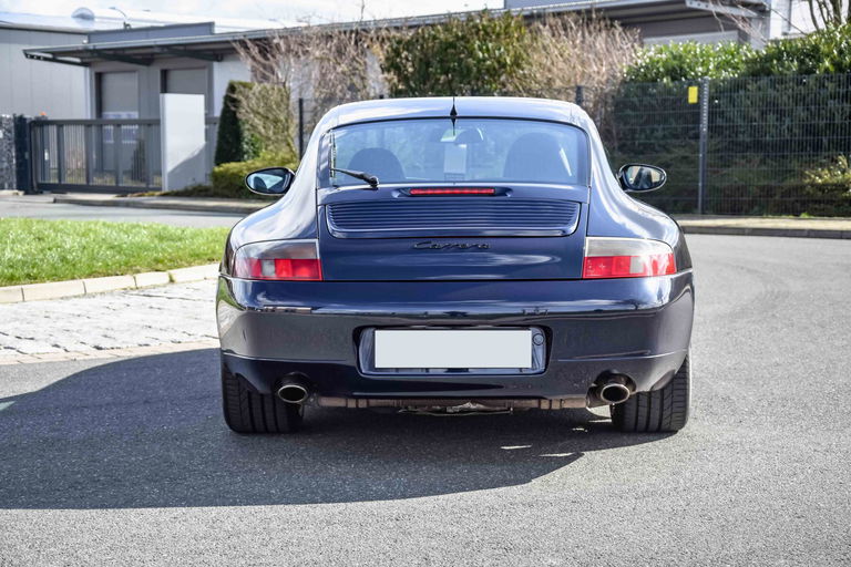 Porsche 996 Carrera
