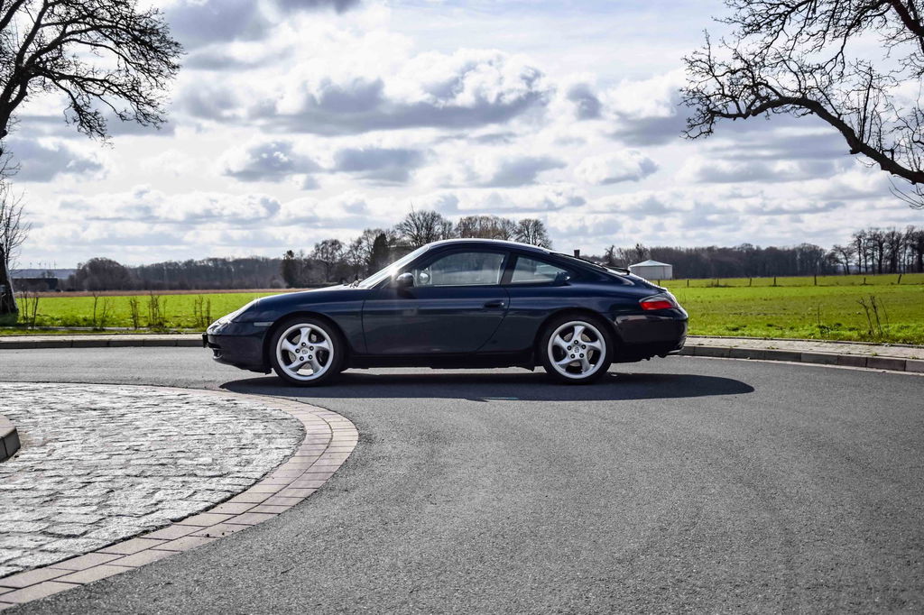 Porsche 996 Carrera