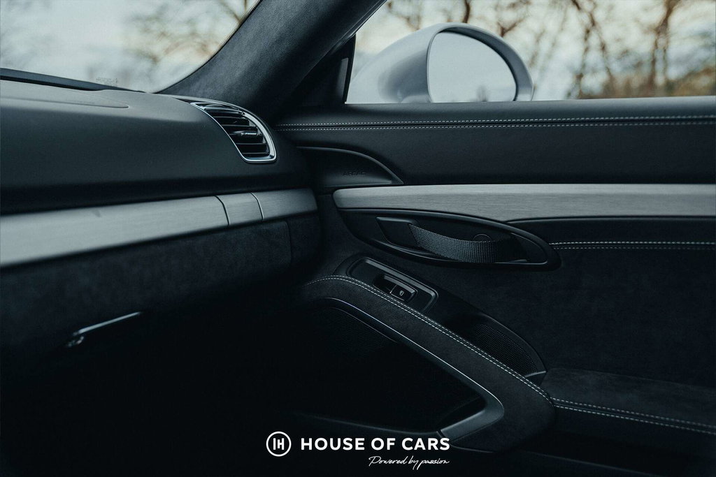 Porsche 981 Cayman GT4