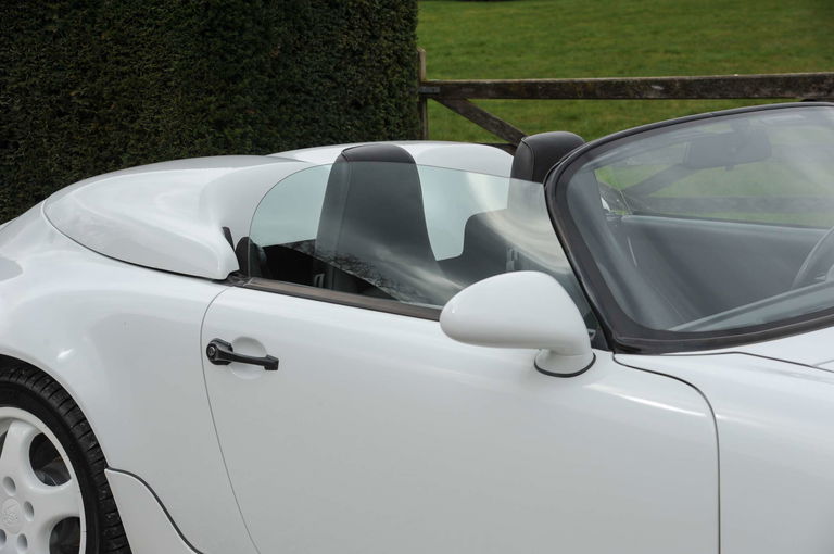 Porsche 964 Carrera 2 Speedster