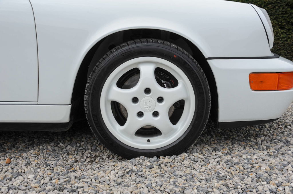 Porsche 964 Carrera 2 Speedster