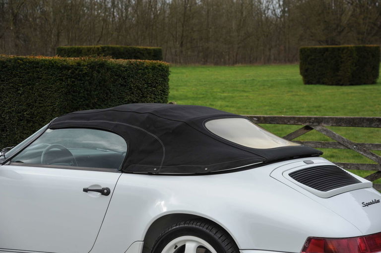 Porsche 964 Carrera 2 Speedster