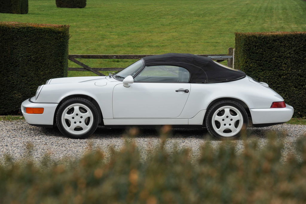 Porsche 964 Carrera 2 Speedster