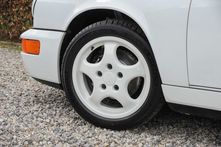 Porsche 964 Carrera 2 Speedster