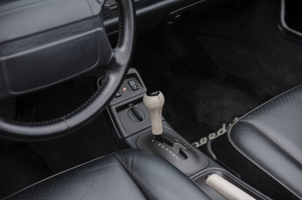 Porsche 964 Carrera 2 Speedster