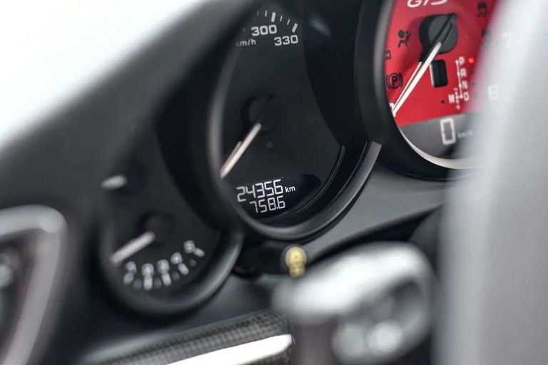 Porsche 991.2 Carrera GTS