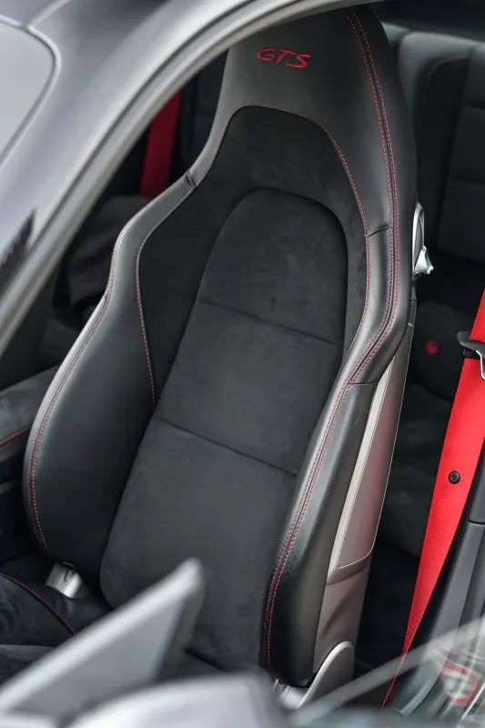 Porsche 991.2 Carrera GTS