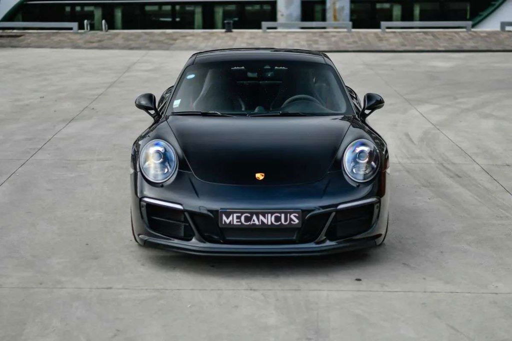 Porsche 991.2 Carrera GTS