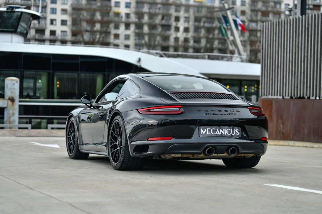 Porsche 991.2 Carrera GTS