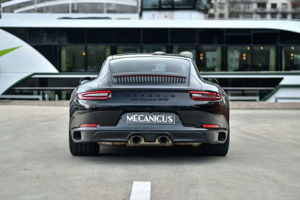 Porsche 991.2 Carrera GTS