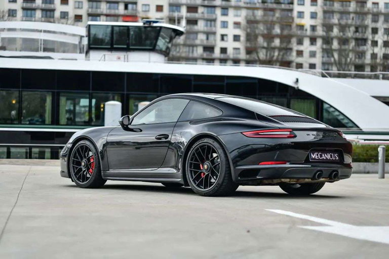 Porsche 991.2 Carrera GTS