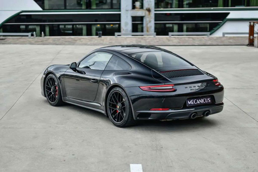 Porsche 991.2 Carrera GTS
