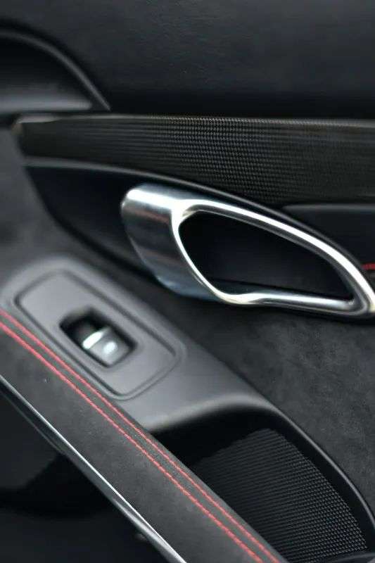 Porsche 991.2 Carrera GTS