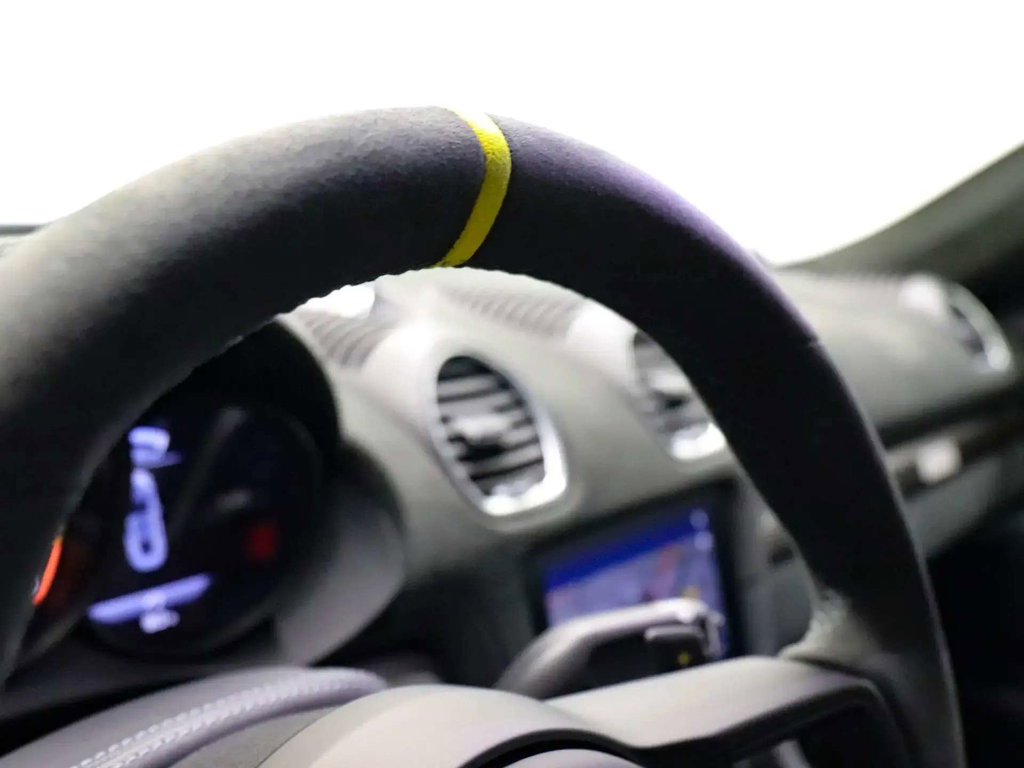 Porsche 718 Cayman GT4 RS