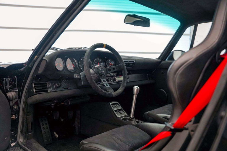 Porsche 964 Carrera 4