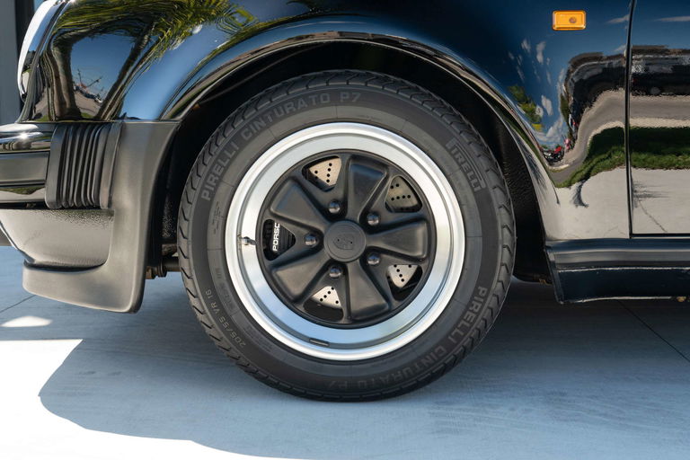 Porsche 911 Turbo 3.3