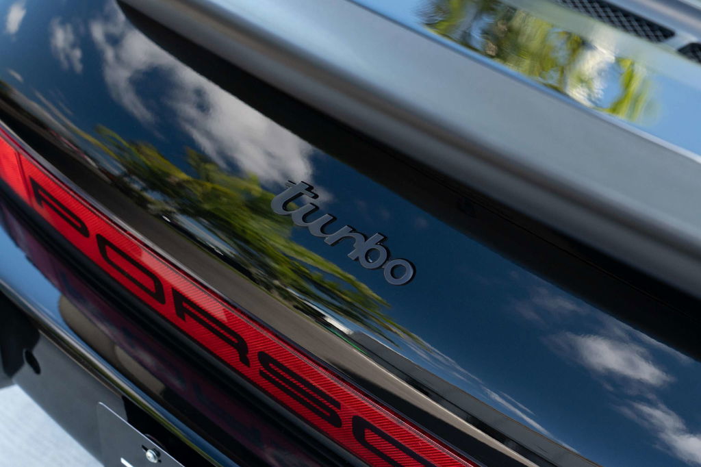 Porsche 911 Turbo 3.3