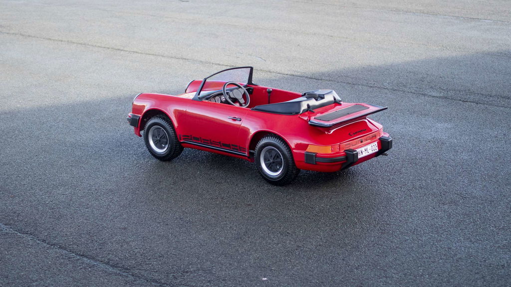 Porsche 911 Junior