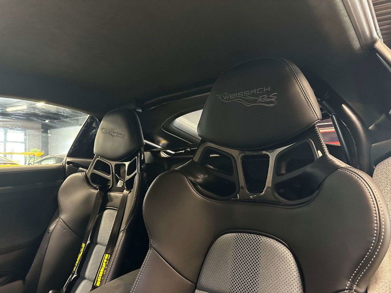 Porsche 718 Cayman GT4 RS